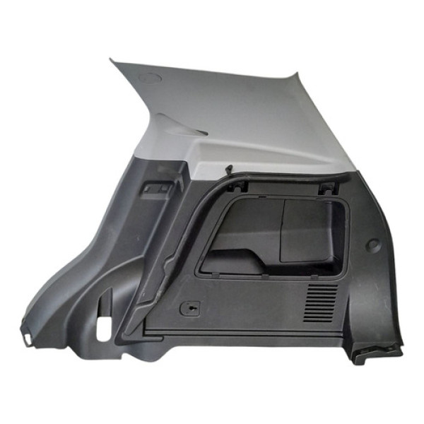 Acabamento Lateral Direito Porta Malas  Gm Tracker Premier 1