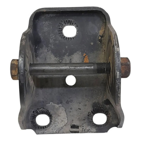 Suporte Esquerdo Eixo Traseiro  Volkswagen Gol 1.0  2011 207