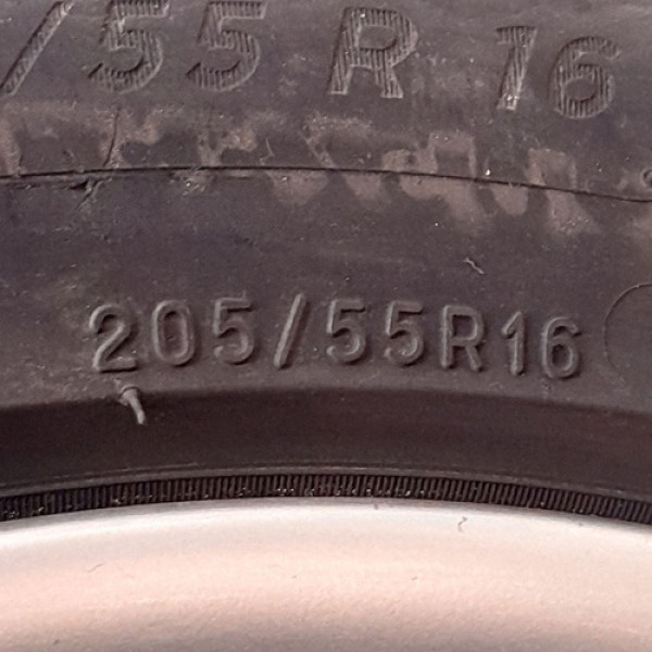 Roda Dianteira Esquerda Bmw 540ia Dn81 2002 V1803 - P40 Não Informado