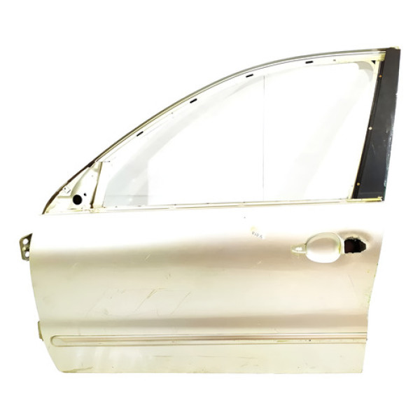 Porta Dianteira Esquerda Fiat Brava 2000 29352 Detalhe Branco Porta Dianteira Esquerda Fiat Brava 2000 29352 Detalhe Branco