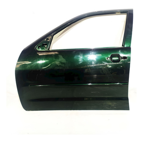 Porta Dianteira Esquerda Vw Polo Class 1.8  1999 V1580 - P33 Verde Porta Dianteira Esquerda Vw Polo Class 1.8  1999 V1580 - P33 Verde