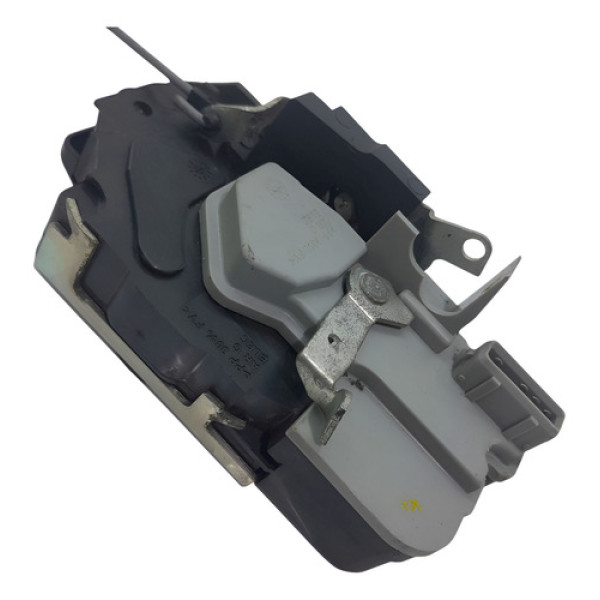 Fechadura Porta Traseira Esquerda  Peugeot 207 Passion 1.4 2 - Não Informado