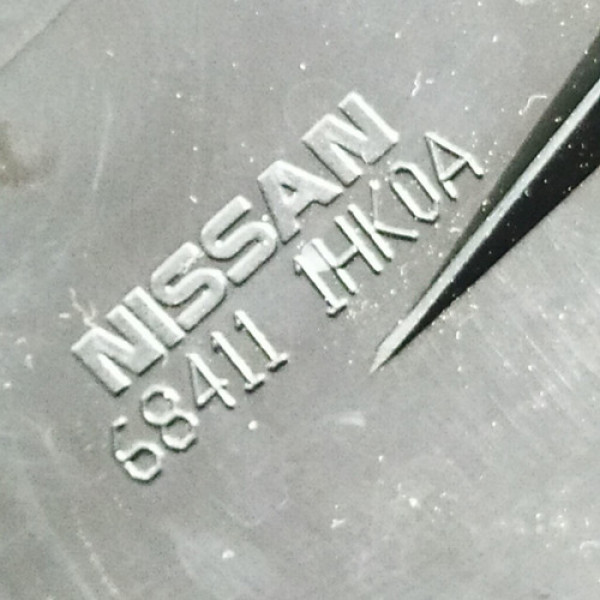 Acabamento Superior Direito Painel Nissan March 1.0s  2013 9