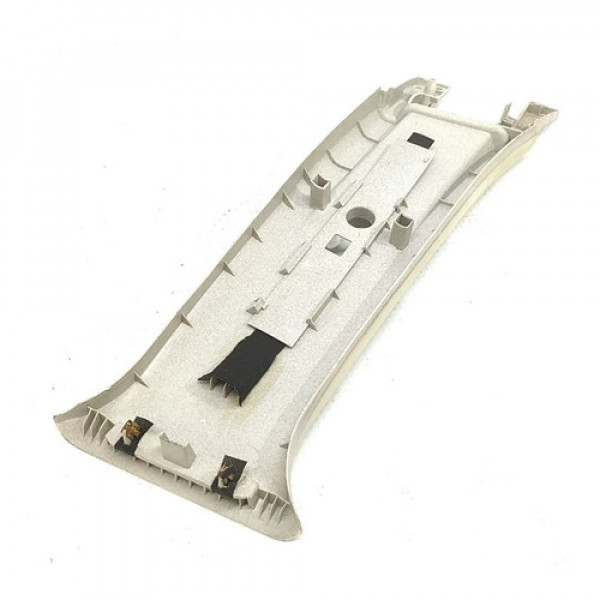 Capa Superior Coluna Central Esquerda Fiat Punto 2012    925