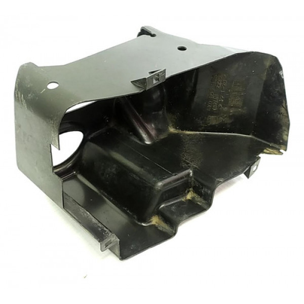 Moldura Interna Farol Direito Vw Polo Class 1.8  1999 131325