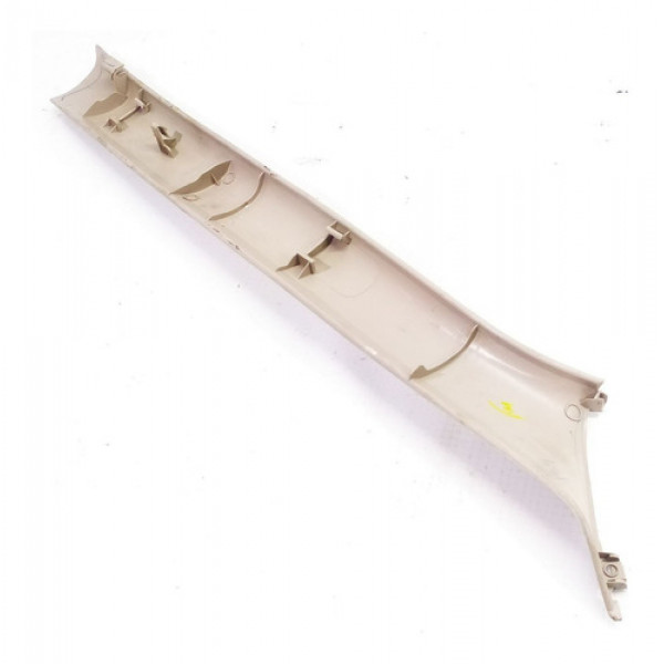 Capa Coluna Esquerda Para-brisa Renault Sandero Stepway 2013