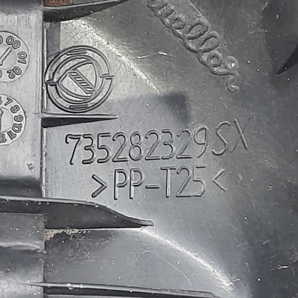 Puxador Porta Dianteira Esquerda  Fiat Siena 1.3  2004 19818 Não Informado