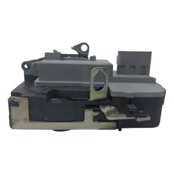 Fechadura Porta Dianteira Esquerda  Peugeot 207 Passion 1.4  - Não Informado