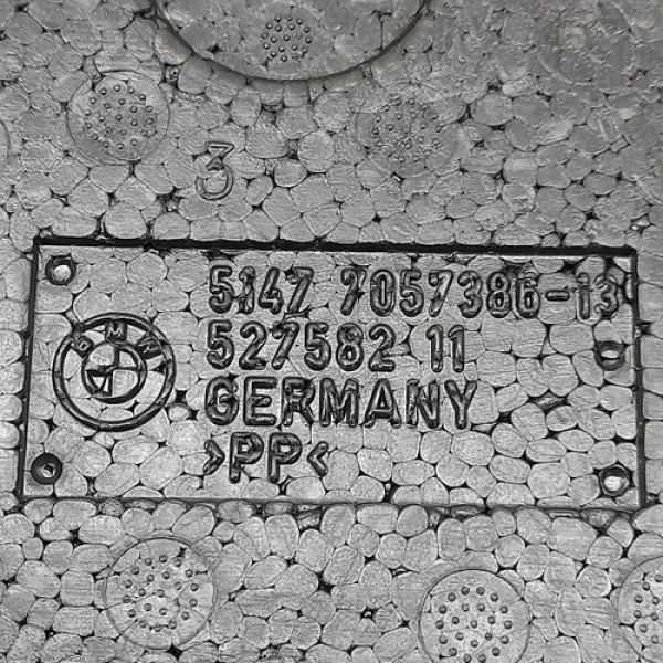 Isopor Porta Malas Bmw 550i 4.8  2009 196667 Não Informado