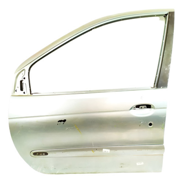 Porta Dianteira Esquerda Renault Scenic 2000 Original 29351 Cinza Porta Dianteira Esquerda Renault Scenic 2000 Original 29351 Cinza