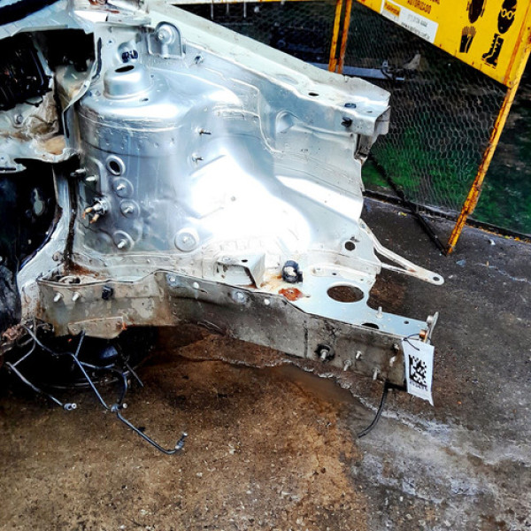 Longarina Esquerda  Vw Polo 1.6 2003 203475 Não Informado