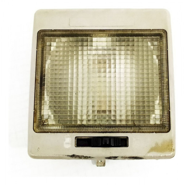 Luz Cortesia Vw Santana 2003    135849