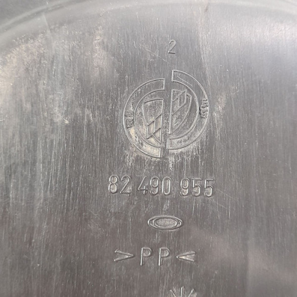 Acabamento Lateral Direito Motor  Fiat Palio Ed 2p 1997 1672