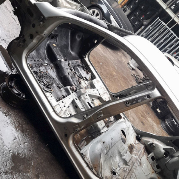 Caixa Ar Pé Coluna Central Esquerda Gm Corsa Sedan 1.8 2003 