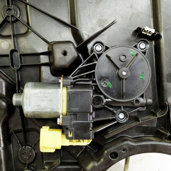 Máquina Vidro Porta Traseira Esquerda  Ford Fiesta 1.6 At 20
