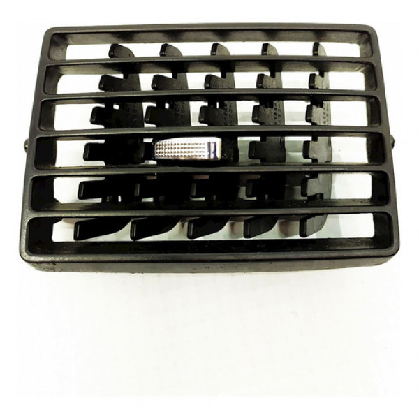 Difusor Ar Central Direito Do Painel Peugeot 307 2007    136