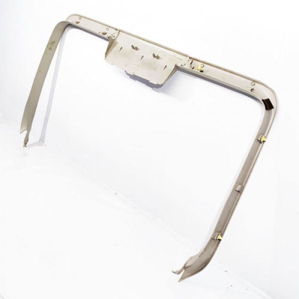 Moldura Superior Tampa Traseira Gm Astra Hb  2011 86963