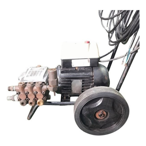 Lavadora Alta Pressão Trifásica Industrial 2600psi Vazão 600