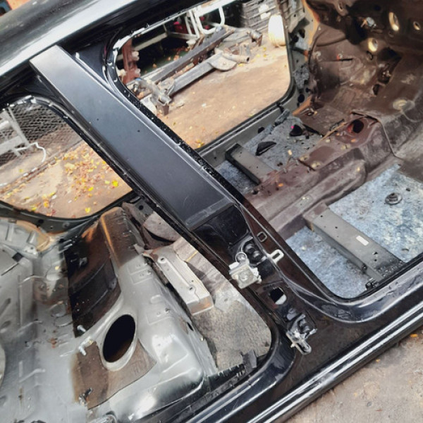 Caixa Ar Pé Coluna Central Direita Citroën C4 1.6 16v Hb 201