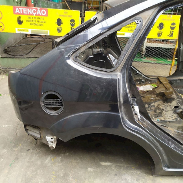 Lateral Direita Ford Focus Hatch 2010    107790