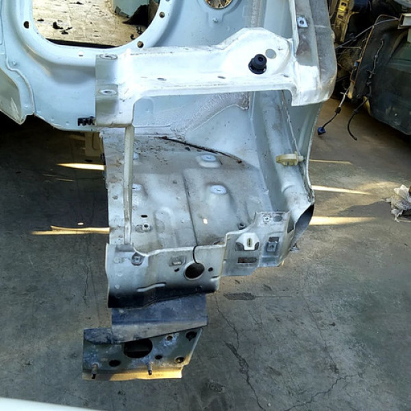 Longarina Pé De Coluna Esquerda Renault Master 2003 55633