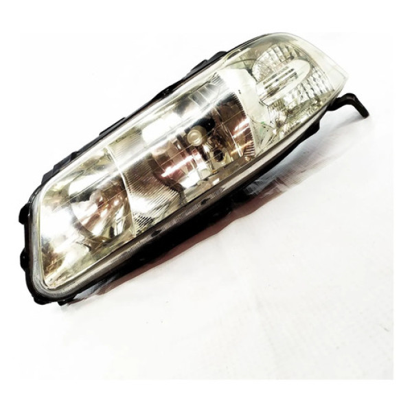 Farol Esquerdo Vw Gol 16v 2000 V1485 - P16 Direito/passageiro