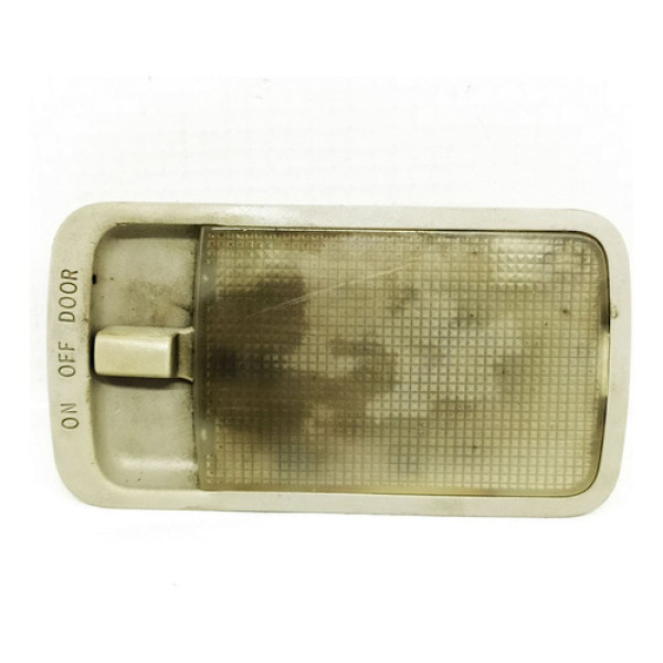Luz Cortesia Toyota Corolla 2004    140251
