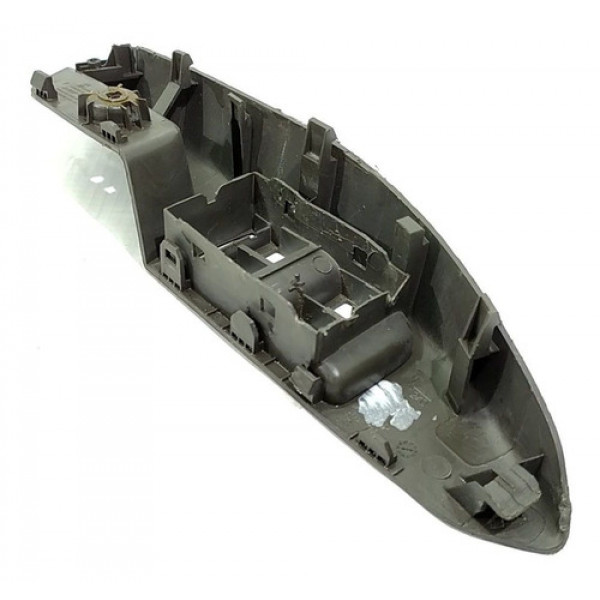 Puxador Porta Dianteira Esquerda Gm Spin 2013    3249