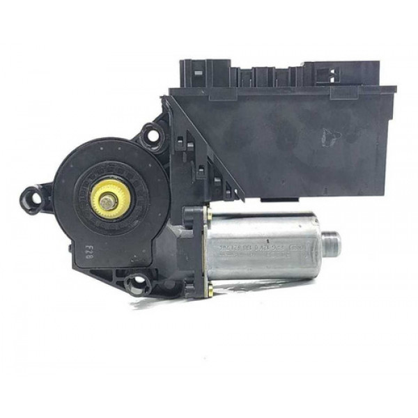 Motor Vidro Traseiro Direito Vw Touareg 2005 Original 1301