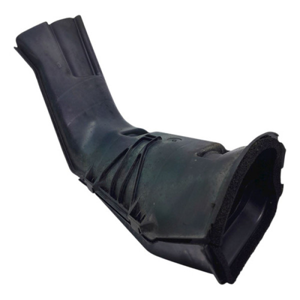 Acabamento Gargalo Tanque Combustível  Toyota Corolla 1.8  2 Não Informado