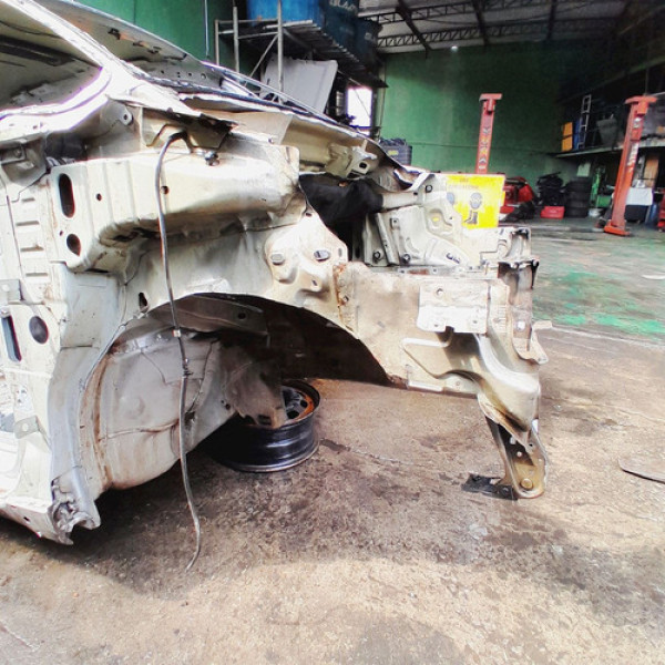 Longarina Direita  Citroën C3 Aircross 1.6 16v At  2014 2028 Não Informado