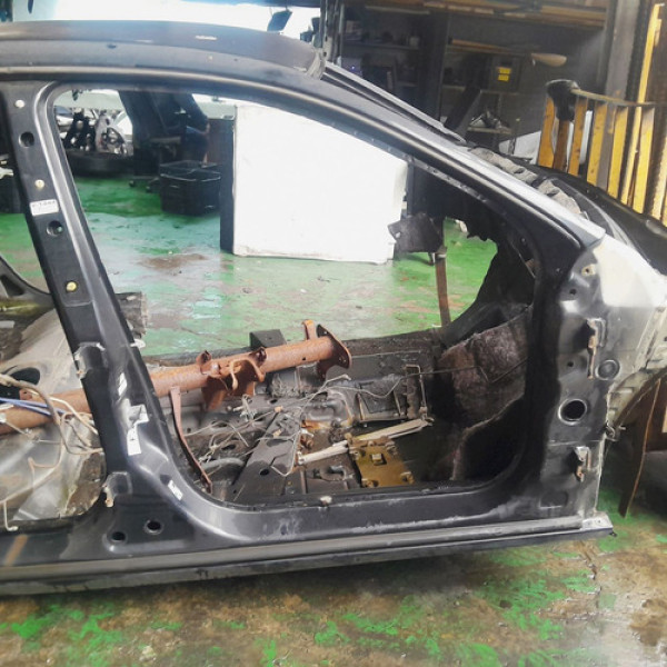 Caixa Ar Pé Coluna Central Direita  Gm Vectra 2.0  2006 2029 Não Informado