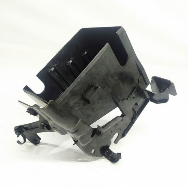 Suporte Caixa Fusível Motor Gm Astra Gls Sed  2000 110047