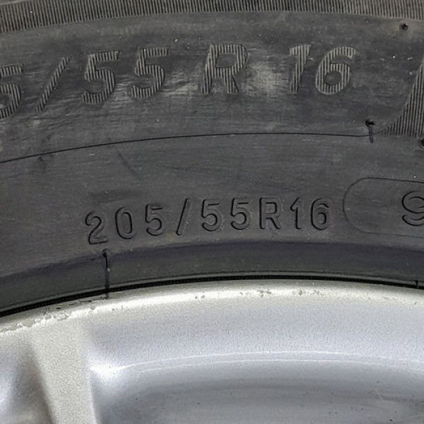 Roda Dianteira Direita Bmw 540ia Dn81 2002 V1803 - P39 Não Informado