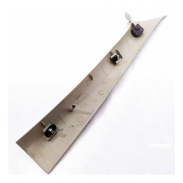 Acabamento Esquerdo Coluna Para-brisa Gm Corsa 1.4  2012 495