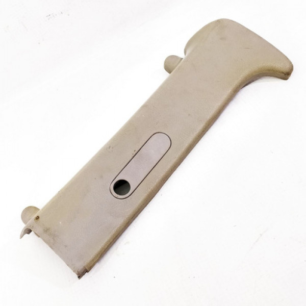 Capa Superior Coluna Central Esquerda Vw Gol 2000    18462