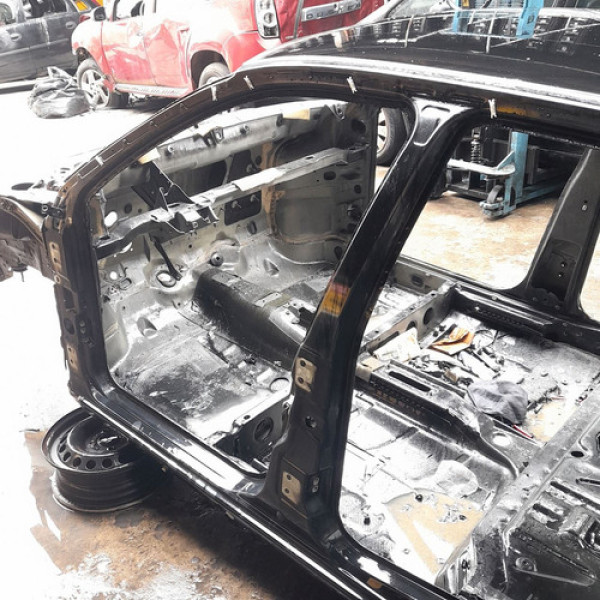 Caixa Ar Pé Coluna Central Esquerda Fiat Siena 1.0  2010 201 Não Informado