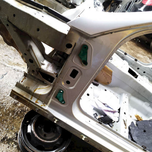 Caixa Ar Pe Coluna Central Esquerdo Mercedes-benz C 200k  20 Não Informado