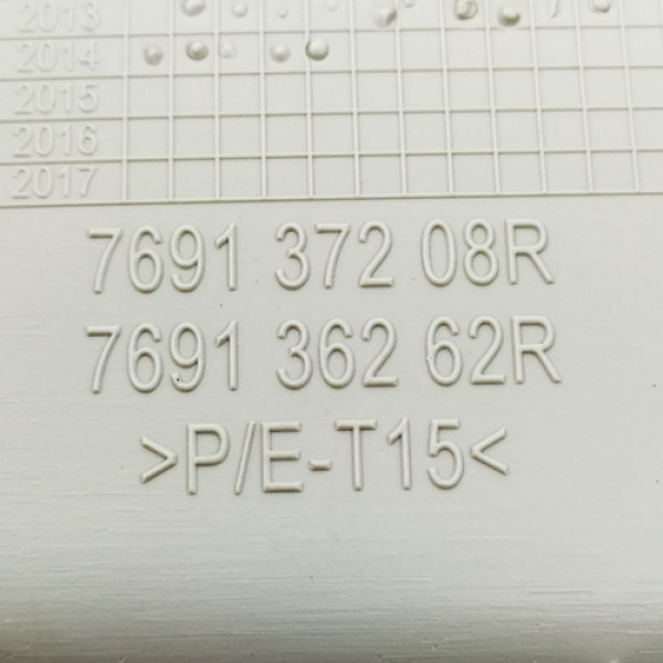 Capa Superior Coluna Central Direita Renault Fluence At 2014