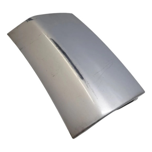 Acabamento Inferior Lanterna Esquerda Meriva 1.8 8v 2005     Não Informado