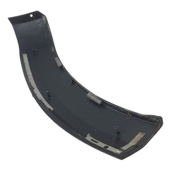 Aplique Esquerdo Para Choque Dianteiro  Vw Saveiro 1.6 2013  Não Informado