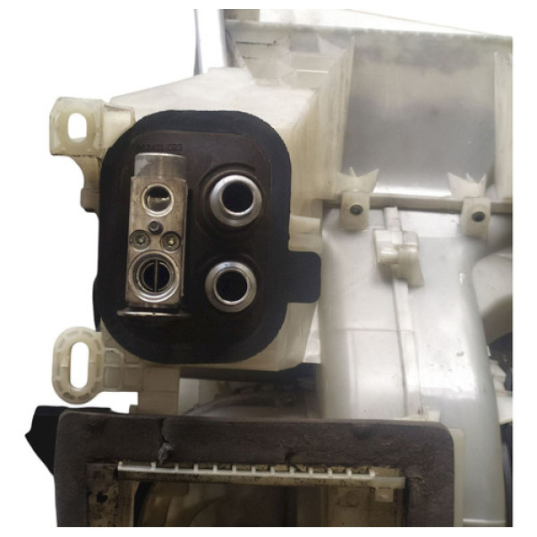 Caixa Ar Condicionado  Mercedes-benz B200 2.0 2007 186137