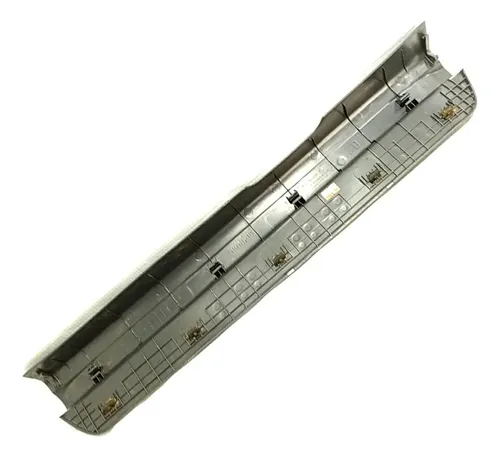 Soleira Dianteira Direita Hyundai I30 2.0  2011 46726 Não Informado